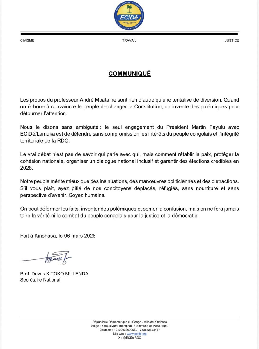 #RDC L’<a href="/ECiDeRDC/">ECiDé RDC</a> de <a href="/MartinFayulu/">Martin Fayulu</a> qualifie les propos d’André #Mbata à <a href="/jeune_afrique/">Jeune Afrique</a> de : « tentative de diversion (…). Quand
on échoue à convaincre le peuple de changer la Constitution, on invente des polémiques pour détourner l’attention (…). Le vrai débat n’est pas de
