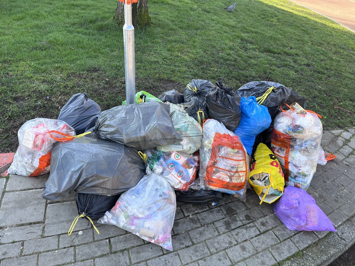 Afvaldumping Hengelo tweet media