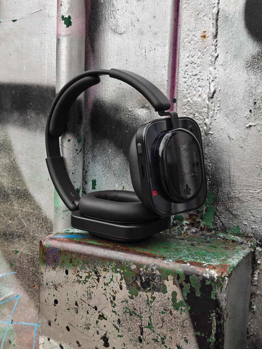 DerrenGoneDigital tweet media