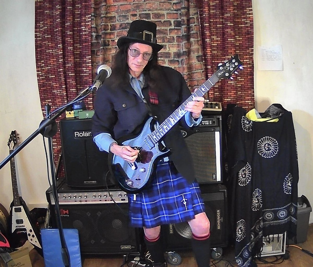 johnnimccloskey's tweet photo. Ready to ROCK? Join me on my channel: https://t.co/MQBzKlYomC #3ShillingDream #TheMetalWorks https://t.co/eEWbElxJbD