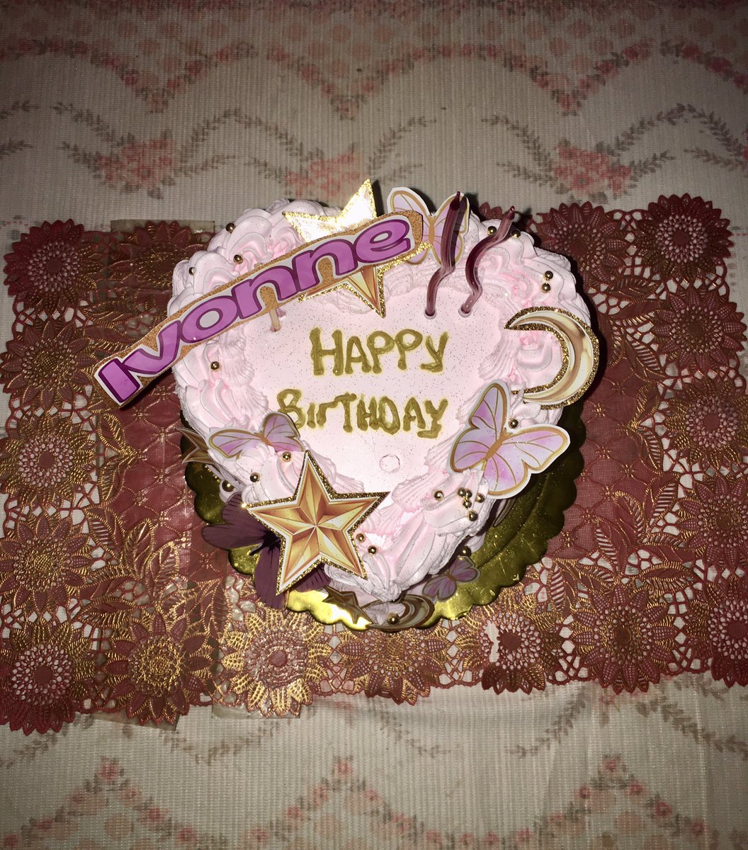 yefitbarbiebtch's tweet photo. Mi madre en el cielo cumpliendo años, Mi Reina te extrañamos. 🥳💕🎀🫶🏽☁️🙏🏽 https://t.co/IEOXaA1Jsg