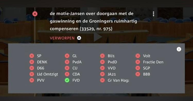 dendolly1's tweet image. #JA21 #groningen We hebben een klimaat drammer als MP en de steun van die gek van een klaver.
De Nederlandse bevolking kan verrekken