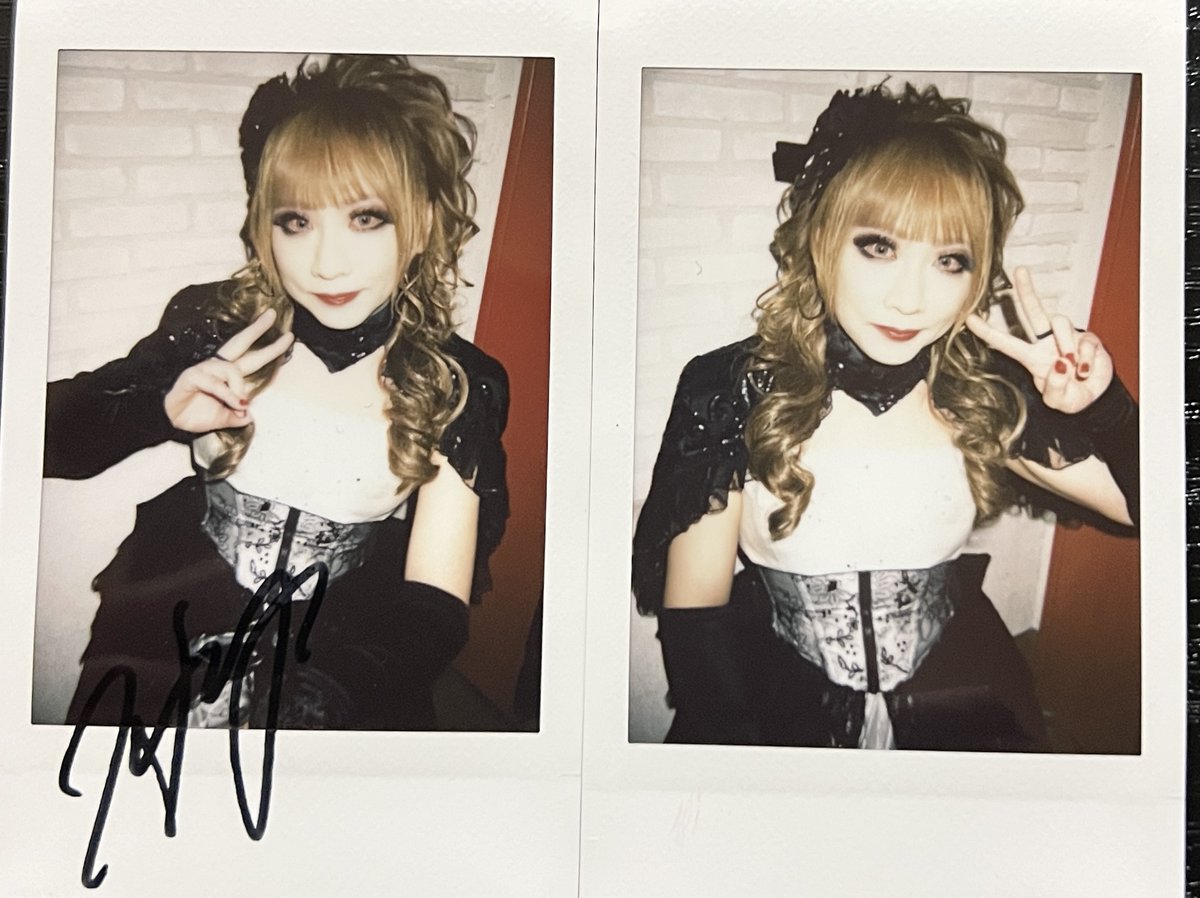 zenorecords's tweet photo. HIZAKIチェキ　3/5
販売開始です！
https://t.co/2u5PTP4x1L https://t.co/SChjZOy11t