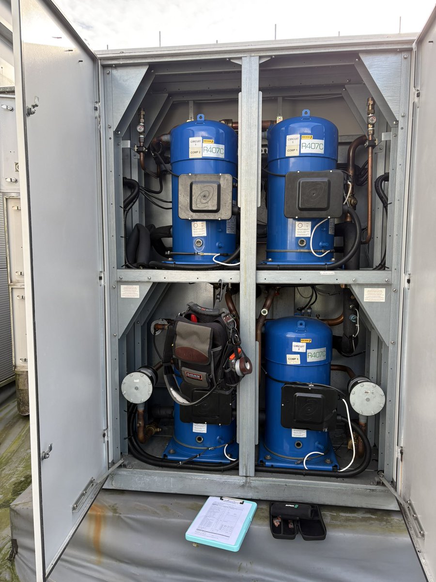 Adrian Jones 🏴󠁧󠁢󠁷󠁬󠁳󠁿🇺🇦 tweet media