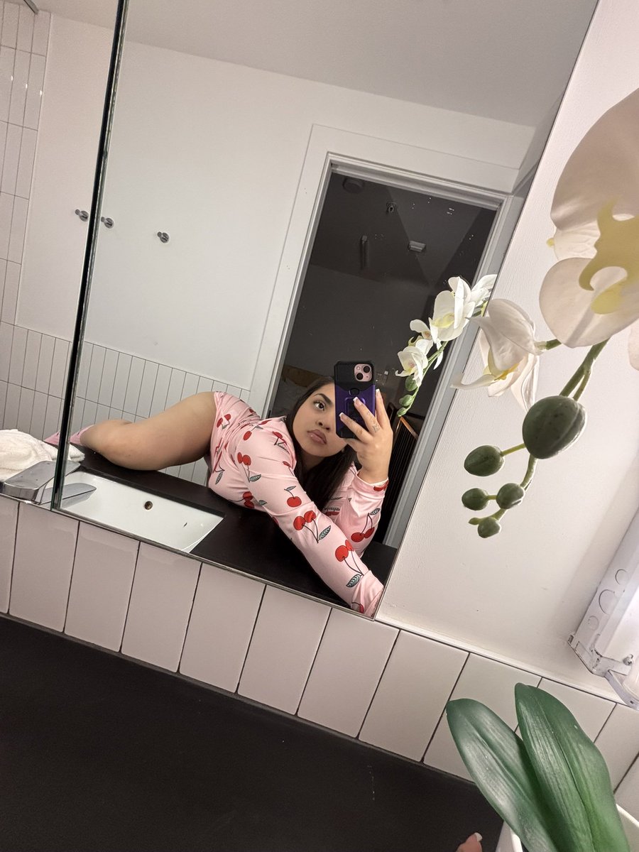 Aaliyah tweet media