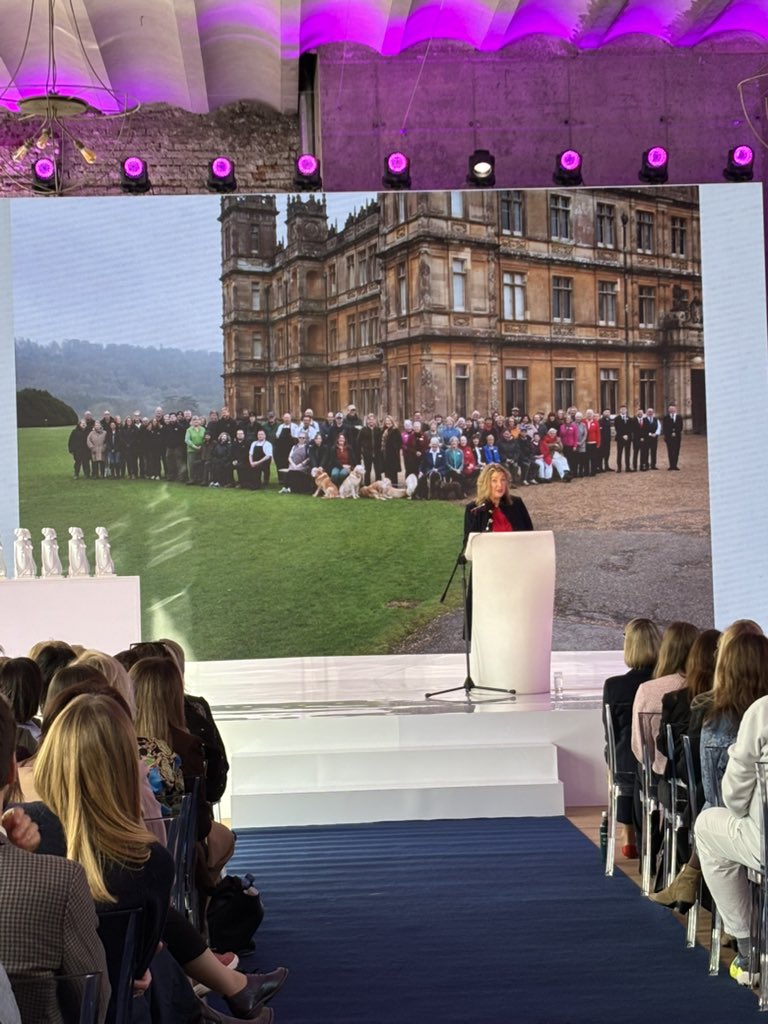 ArkadyRzegocki's tweet photo. A great start to this year’s Polka XXI! ✨

First, First Lady of Poland Marta Nawrocka, followed by Lady Carnarvon from Highclere Castle (Downton Abbey). Inspiring conversations from the very beginning.

#PolkaXXI #WomenInLeadership #DowntonAbbey #OpenDiplomacy https://t.co/fbG3fOJ1k8