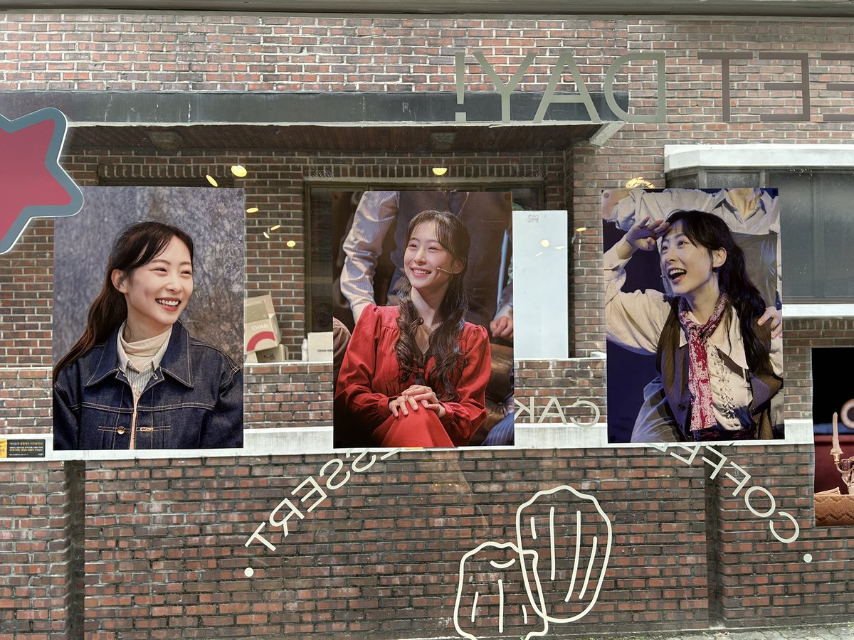 puffofcoldair's tweet photo. 너무 예쁜 아기여우 그리고 아기자기 했던 카페🥰

#OceanicWaveClub
#야_서연선배밑으로다집합 https://t.co/Ycc0oqoR3r