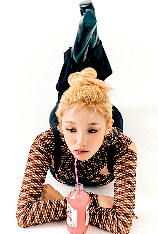 Kr_Pics's tweet photo. Yuqi ♡ idle
// Noblesse Men Magazine November 2022 // https://t.co/gQUNZwe7Gj