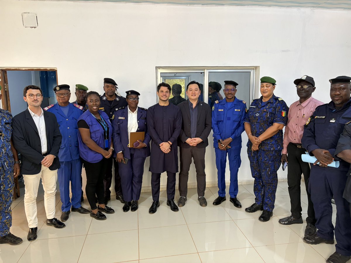 Embajada de España en Guinea tweet media