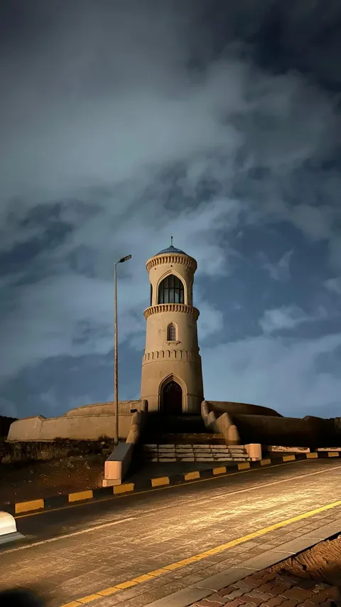 رَاء || حَقق الله مُرادهــا . tweet media