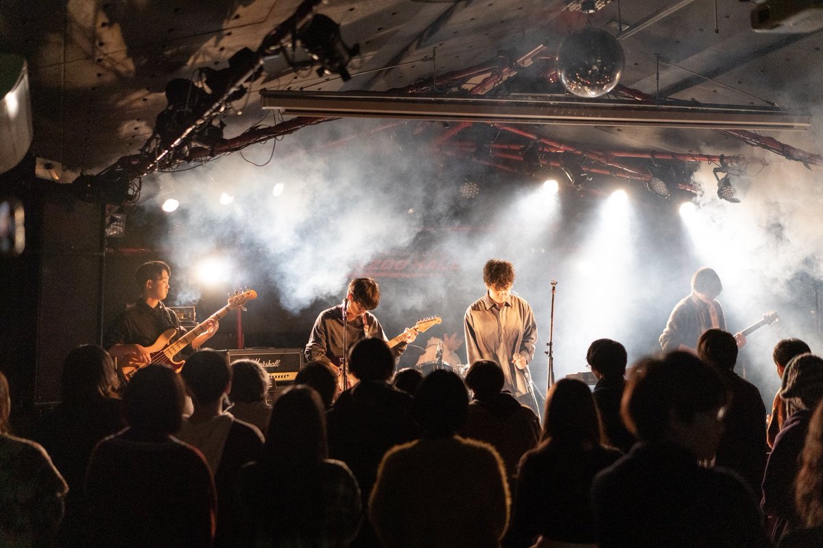 山梨大学に合格された皆さん、おめでとうございます🎉

山梨大学軽音部です！
少しでも軽音部に興味のある方いつでもDMやリプください！お待ちしております💖

より詳しい情報はインスタグラムに記載しています🙂‍↕️

現役生の方も大歓迎です🙆‍♀️
よろしくお願いします🌷

 #春から梨大 
 #春から山梨