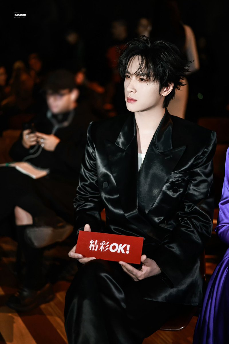 This is too good #ZhanXuan #展轩 #ZhanXuanPFW26 #ZhanXuanxMUGLERFW26