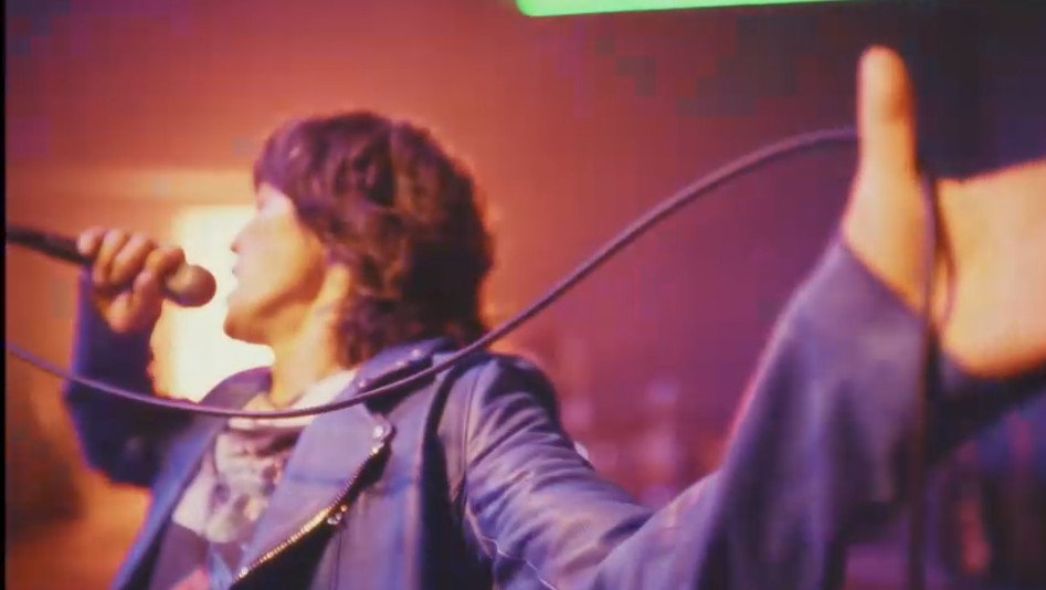 erika.bz. tweet media