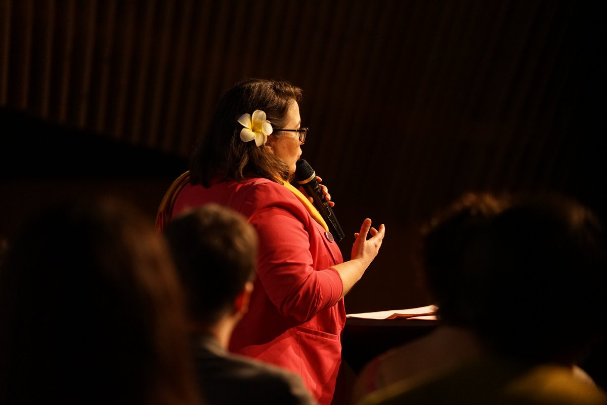 250 personnes et une salle Nantes Erdre pleine pour le dernier meeting de la campagne de la <a href="/NouvelleNantes/">🔻✨La Nouvelle Nantes</a> . J'y ai pris la parole sur l'importance nationale de cette élection.
