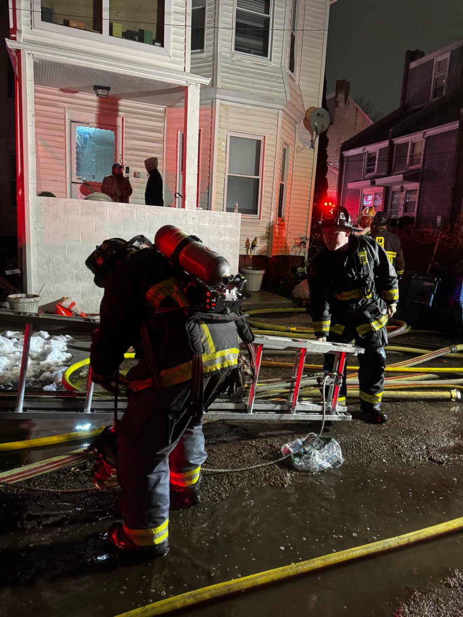 Boston Fire Dept. tweet media