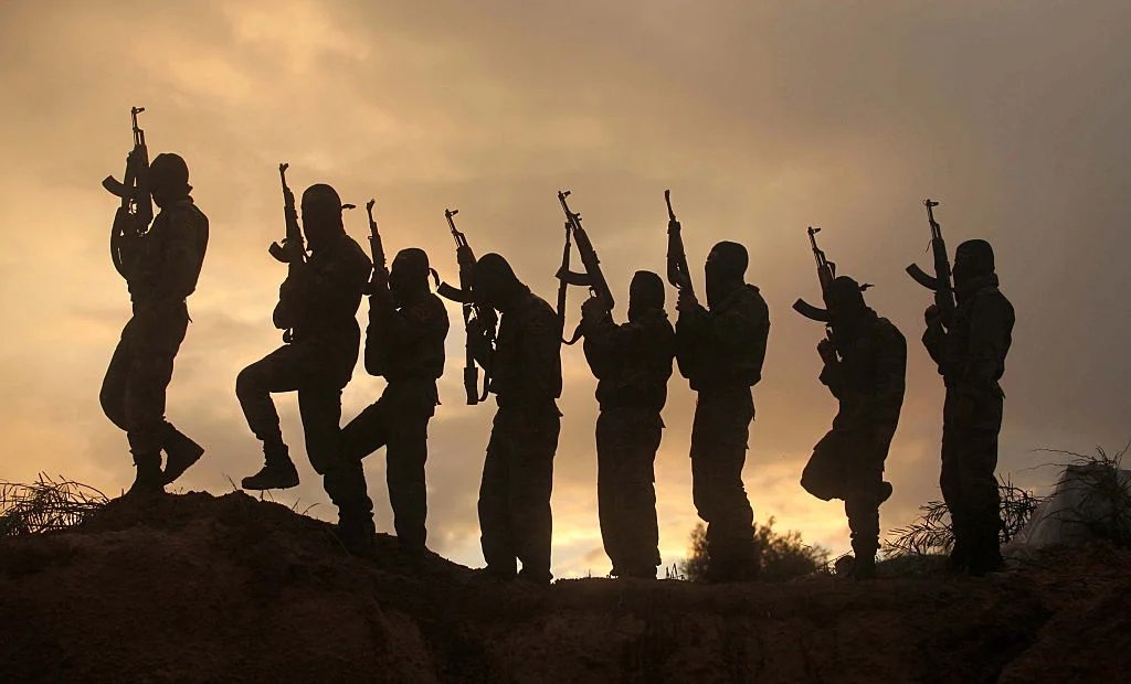 Nigeriancoment's tweet photo. Gunm€n have Kidnapped 16 In Peze community in the Byazhi area of Kubwa, Bwari area Council, Abuja  Including Vigilante’s Wife And Pastor’s Four Children https://t.co/jMIRT5nf5l