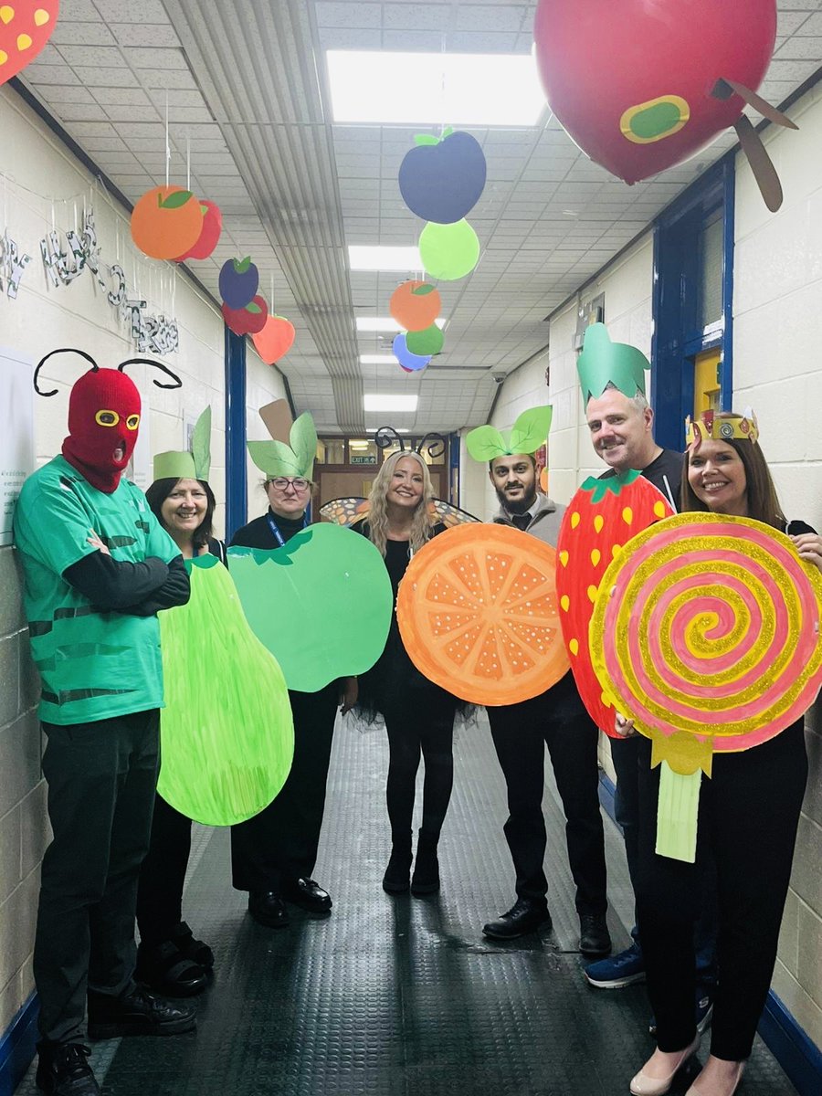 Holy Trinity Catholic School tweet media