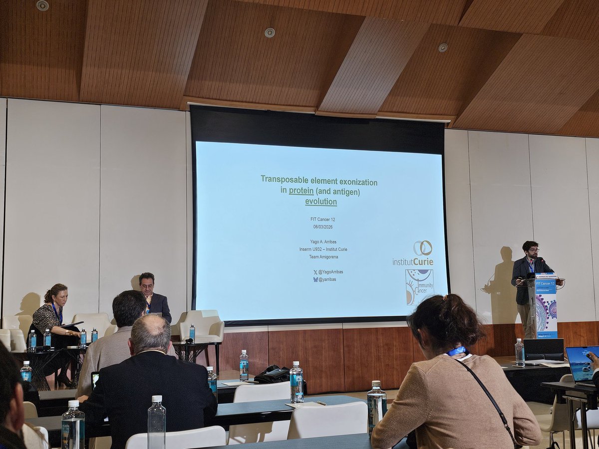 El dr Arribas inaugura la siguiente sesión, de nuevos abordajes en inmunoterapia, explicando cómo los elementos transposables pueden ser una nueva fuente de neoantígenos tumorales

#GETICA
#FITCancer12