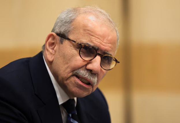 رئيس وزراء لبنان يحذر من "كارثة إنسانية" مع استمرار الغارات الإسرائيلية؛ موسكو تجري حواراً مع طهران وأذربيجان تسحب دبلوماسييها من إيران