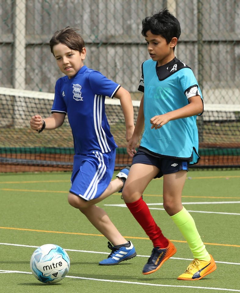 BeechcroftTMC's tweet image. Don't play for a team but want to play for fun, try our pay and play session #KidsFootballFun #juniorfootball #hallgreen #raring2gosolihull # #payandplay #solihullmumsanddads #girlsinsport #kidsactivities #IncludeMe #FOOTBALLERS