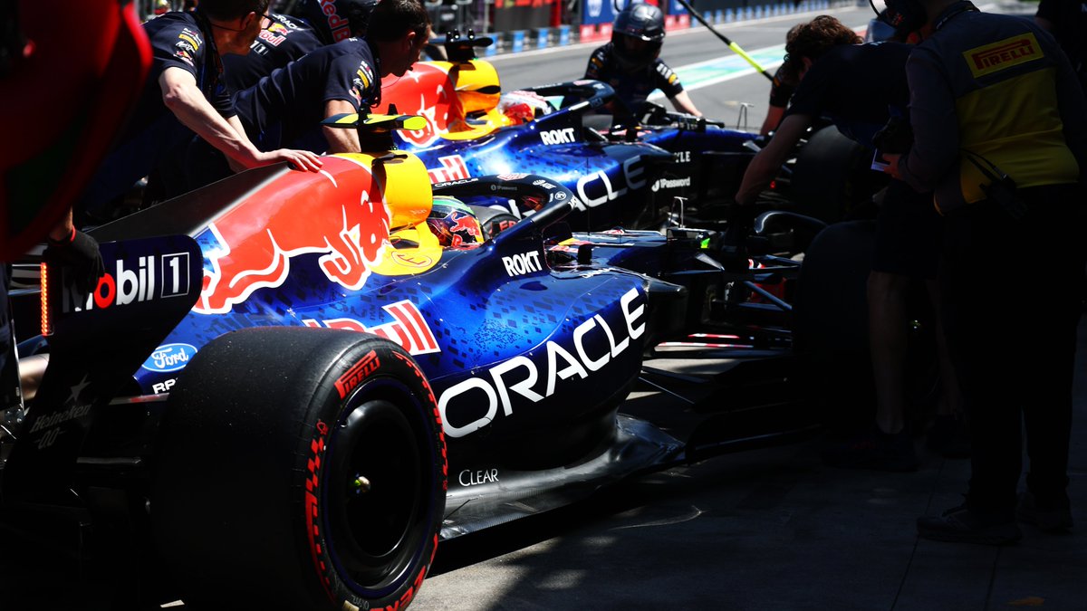 La nuova #F1 si accende in queste ore: grande curiosità ma non l'eccitazione di un tempo.

Tutto è cambiato, più nulla è come una volta. Ma chissà che con regole nuove e nuovi valori in pista ne sapremo cogliere anche la nuova essenza.

Buona stagione a tutti  #AusGP