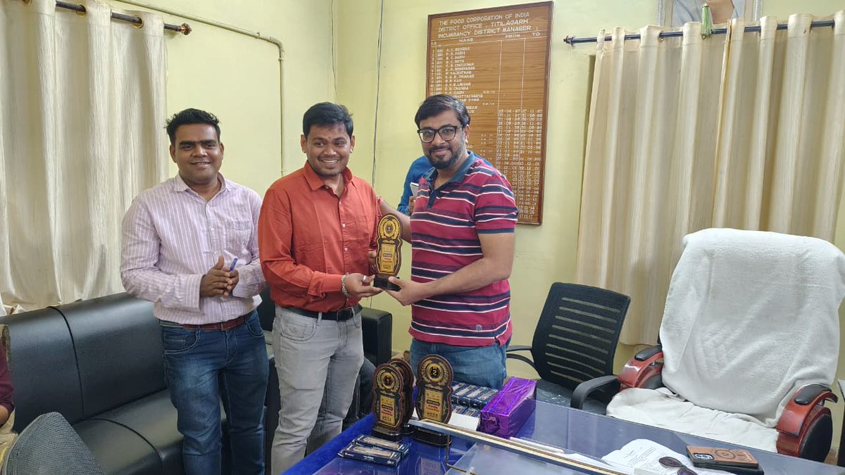 At the closing ceremony of #Swachhata_Pakhwada 2026, FCI DO,Titilagarh under the leadership of Sri Prafull Kumar Sahu, DM DO Titilagarh awarded the winners of drawing competition, inspiring employees to uphold cleanliness and hygiene.<a href="/FciOdisha/">FCI Odisha</a> 
<a href="/FCI_India/">Food Corporation of India</a>
<a href="/EastFci/">FCI, Zonal Office (East)</a>