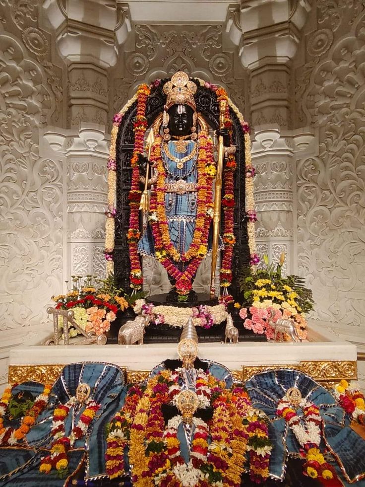 RamJanmbumi's tweet photo. जीवन की हर विपत्ति दूर हो जाती है बस तीन अक्षर का महामंत्र सारे कष्ट को दूर करें 
जय श्री राम https://t.co/XN8FTZntpf