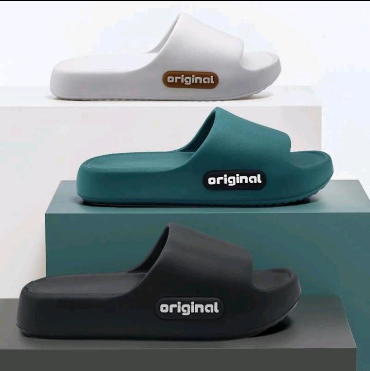 TekotokShop's tweet photo. Pengen Kelihatan Seperti Manusia Biasa tapi Isi Dompet Luar Biasa??💸🤩

SANDAL ini COCOK Sekali Untuk Sifat Tidak Peduli Penampilan Tapi Tetep Terlihat Elegan🥇
Bahan SUPER EMPUK.
Desain MEWAH.
Kesan KAYA RAYA.

Cuss CHECKOUT💯👑
|https://t.co/TGk6UHLlhD https://t.co/lBwN6iU6D0