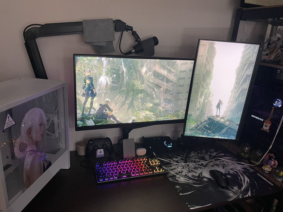 JinCha_Mi's tweet photo. NieRのpcの箱が届いた。
一旦ここに置きます。
黒色PC君はまだまだ現役なので、あと数年はただの箱になります。 https://t.co/pTF2wZ5qjX