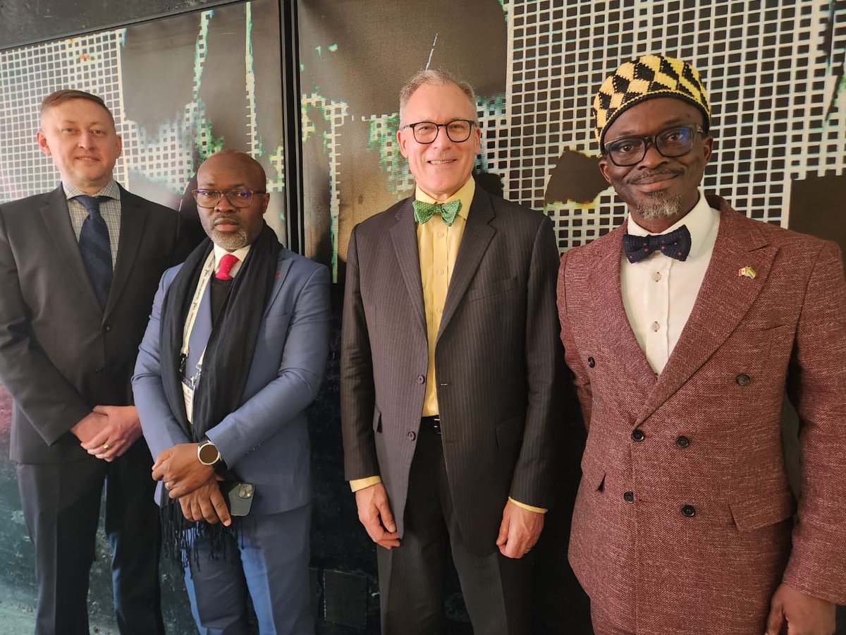 Canada in Cameroon tweet media