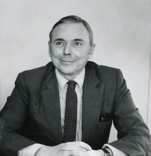 QCompounding's tweet photo. "It is remarkable how much long-term advantage people like us have gotten by trying to be consistently not stupid, instead of trying to be intelligent."

-Charlie Munger https://t.co/w2XxzFSzAa
