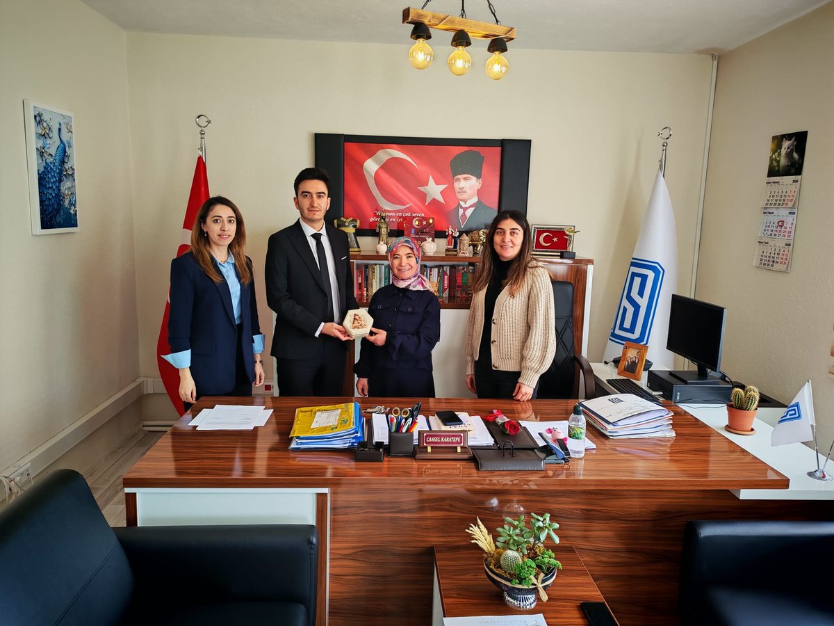 8 Mart Dünya Kadınlar günü münasebetiyle Develi denetimli Serbestlik Müdürlüğümüzde gönüllü çalışan olarak görev yapan Avukat Mustafa Rahmi KENGER tarafından kadın yükümlülere  yönelik "Kadın Hakları" konulu seminer verildi.