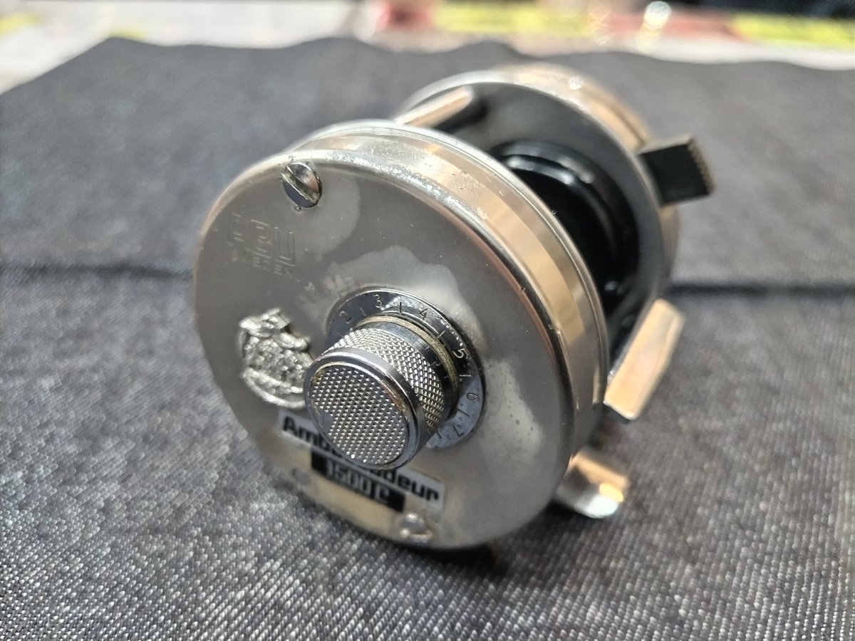 入荷情報 アブガルシアのアンバサダー1500C フットナンバー780200