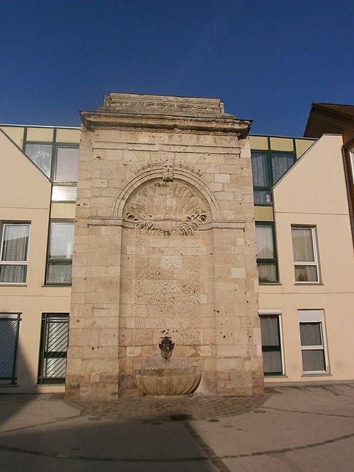 MonumentumFr's tweet image. Fontaine Saint-Julien à #Amiens (#Somme) Fontaine Saint-Julien : inscription par arrêté du 18 décembre 1940.
Suite 👉 monumentum.fr/monument-histo…
#Patrimoine #MonumentHistorique
