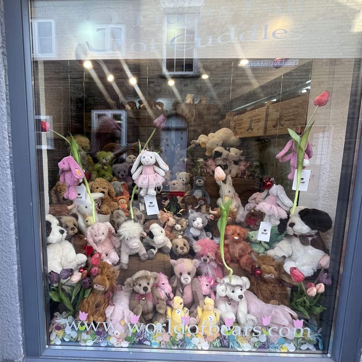 headbear tweet media