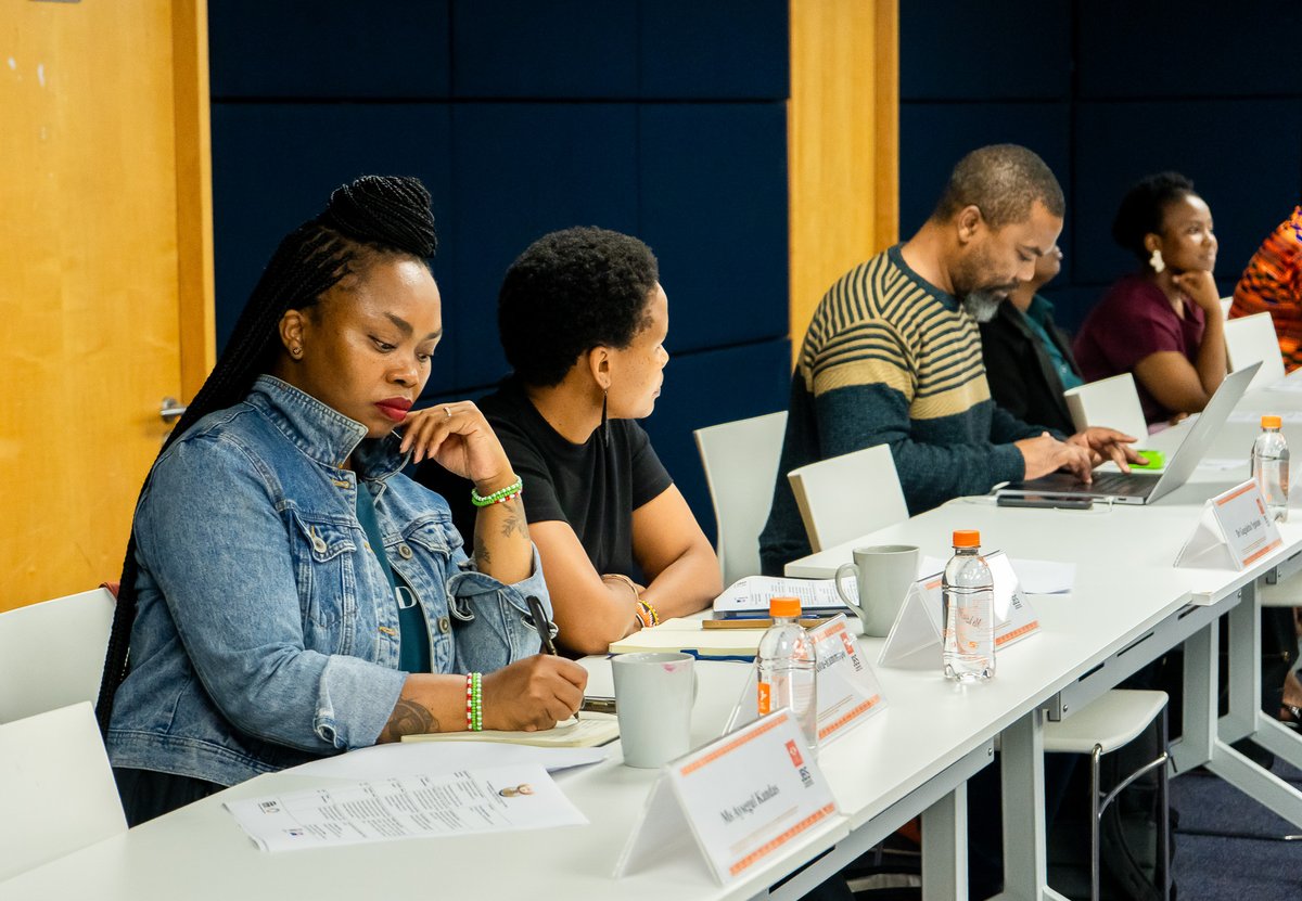 Global Leaders Network tweet media