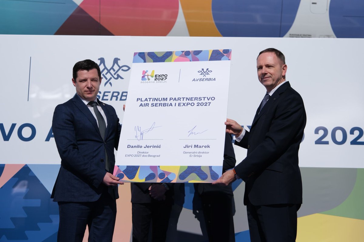 TALPoland's tweet photo. Air Serbia i EXPO 2027 oficjalnie podpisały umowę o partnerstwie Platinum podczas uroczystości zorganizowanej na lotnisku im. Nikoli Tesli w Belgradzie. Narodowy przewoźnik zapewni najwyższy poziom wsparcia w przygotowaniu, realizacji i promocji tej specjalistycznej wystawy. https://t.co/bVMxpRDIti