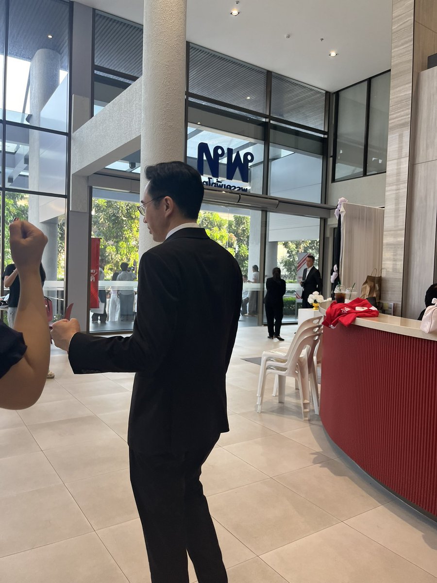 itty’s so in love 💕 tweet media