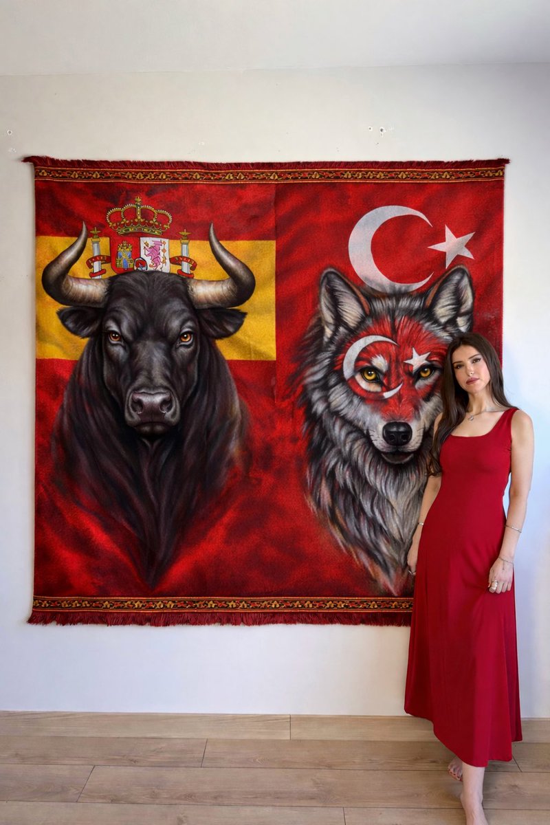 mystrymooncrown's tweet photo. Queridos españoles, si algún día se levanta el visado para poder visitar su país, haré esta obra como símbolo de hermandad 
🇪🇸 ❤️🇹🇷 https://t.co/eiPir2VL2F