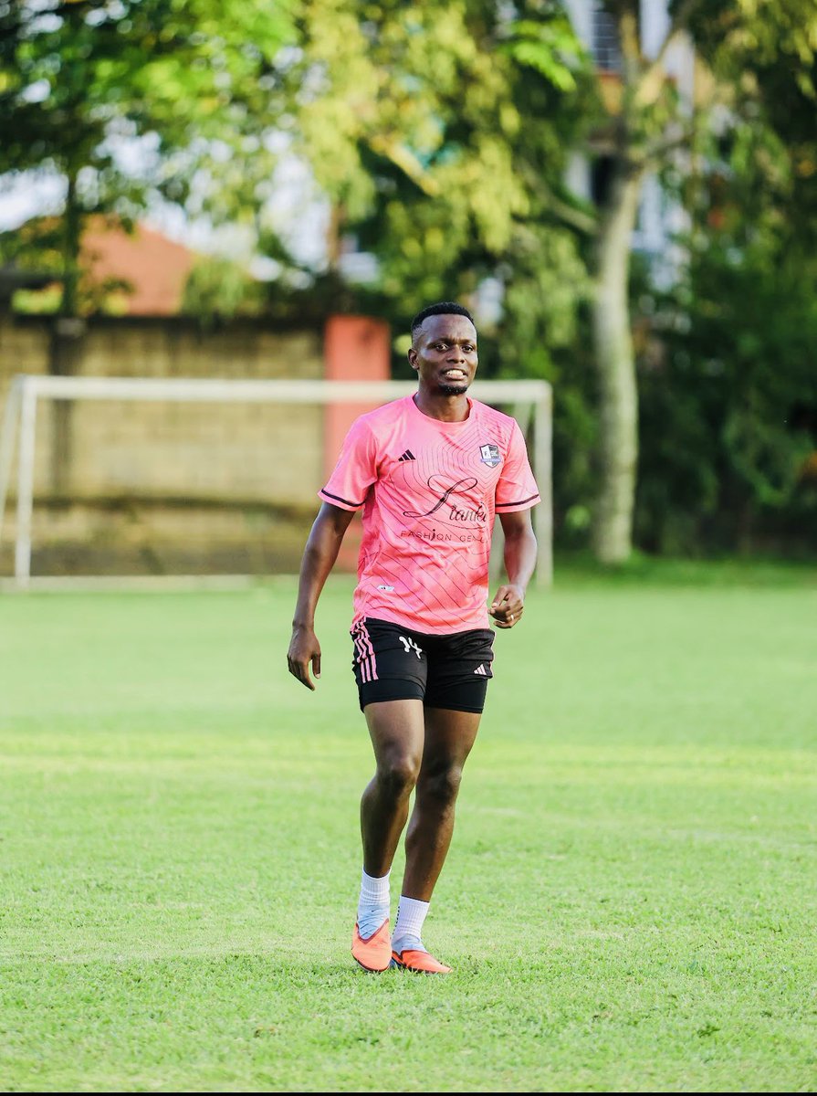 Paul Mucureezi tweet media