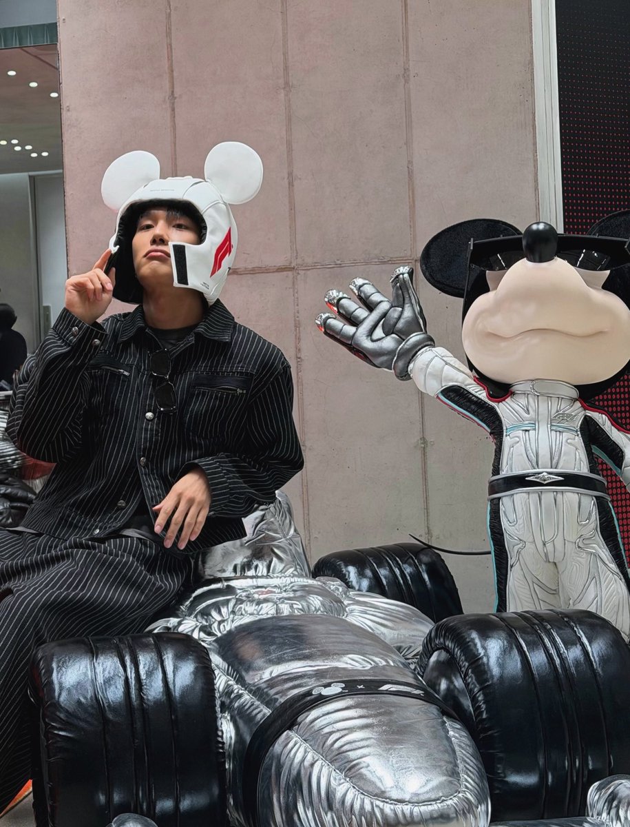 cix.official tweet media