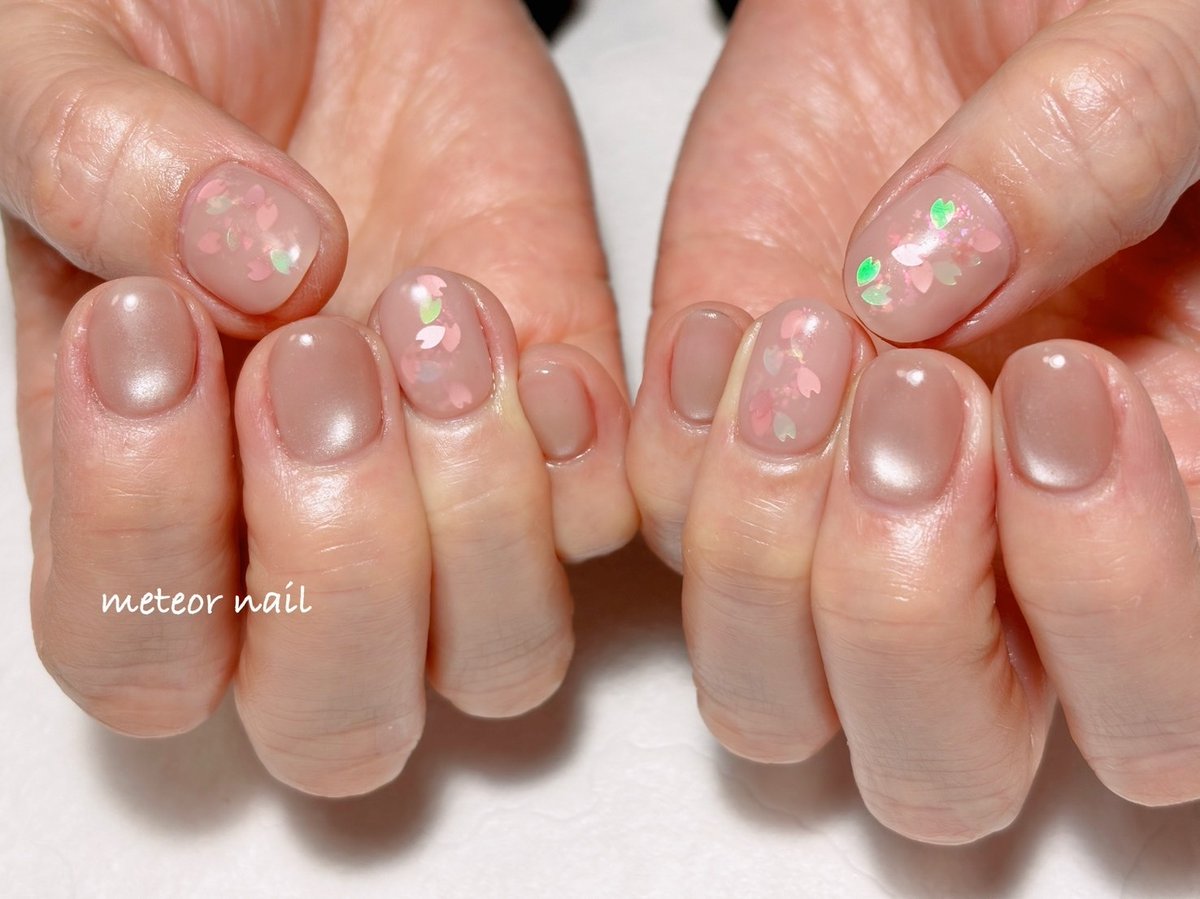 meteornail's tweet photo. 桜nail ⁎ .｡❀

#ネイル　#nail #nails #nailart #gelnail #nailstgram #nailswag #美甲　#ネイルブック　#nailbook #ネイルデザイン　#nai...

詳細はこちら↓（ネイルブック）
https://t.co/okxYhfVqWu https://t.co/AYZ4tUATDn