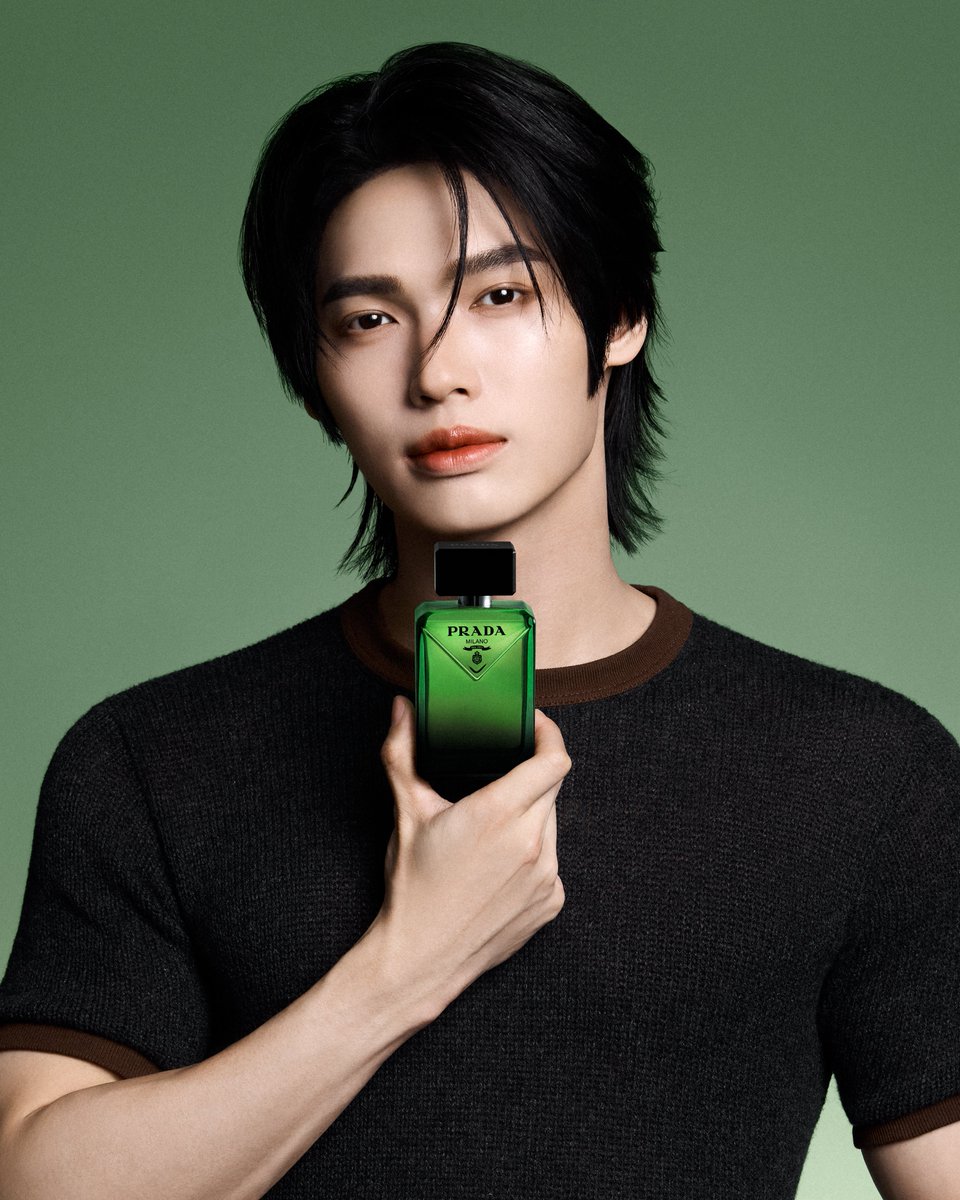 Kazzmagazine's tweet photo. สมมง! Prada Beauty ประกาศแต่งตั้ง ‘วิน เมธวิน’ #winmetawin กับบทบาทครั้งใหม่ในฐานะ Regional Ambassador ของ Prada Beauty 💚

#pradabeauty
#pradafragrances
#pradaparadigme 
#KAZZMAGAZINE https://t.co/3uqK8oZVYy