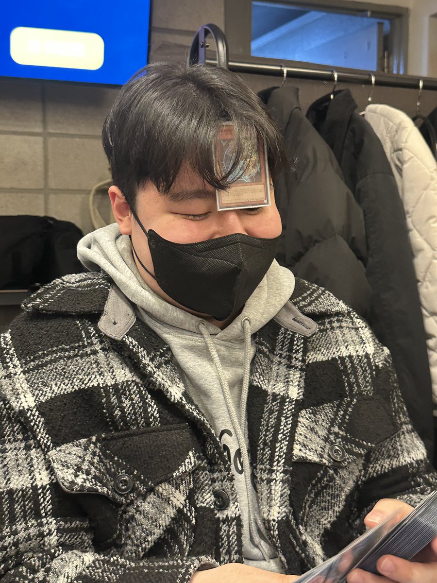 ʀᴇᴍɪɴɪꜱᴄᴇɴᴄᴇ tweet media