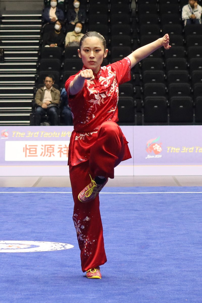 hiden_bab's tweet photo. WEB秘伝「達人・名人」コーナーにて、公益社団法人 日本武術太極拳連盟の貴田菜ノ花選手をご紹介させていただいております！
https://t.co/zDaznBipSQ
先のNHK総合『明鏡止水 武のKAMIWAZA』第4回にも出演を果たした女子長拳のトップエースです！ ぜひご覧ください！
#月刊秘伝 #武術太極拳 #明鏡止水 https://t.co/OqBt3raNQq