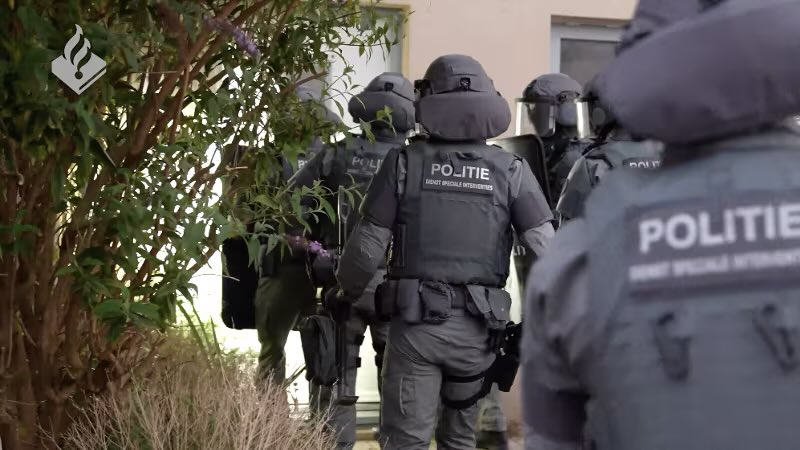 Politie Landelijke Opsporing en Interventies tweet media