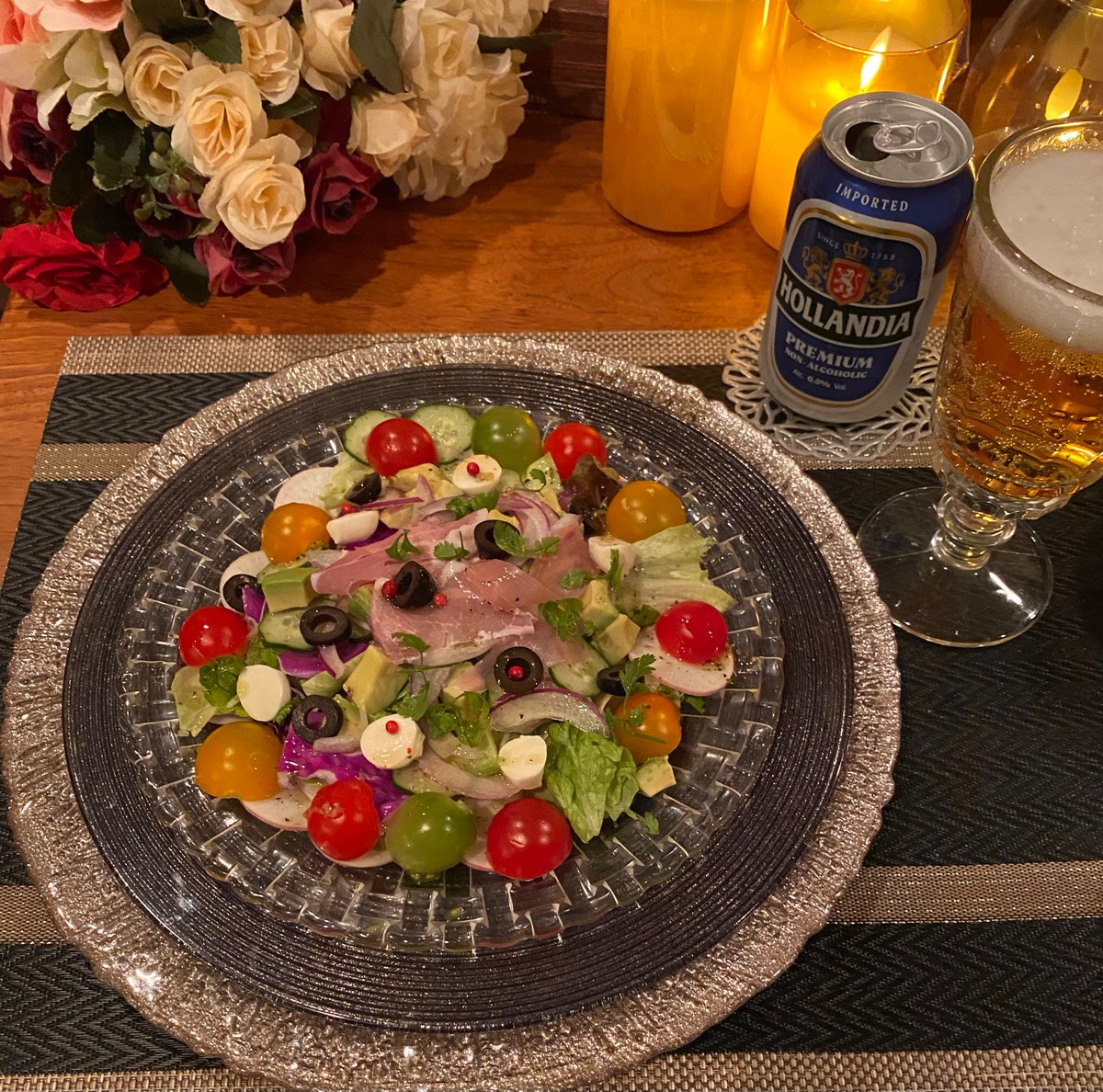 x4vPdliWRbXEhJL's tweet photo. 「お疲れ様です」

オランディア開けて

生ハムアボカドモッツァレラが入ったサラダ
ツナバジルトマトのスパゲティを

リコピンフェスタ開催中😁

#おうちごはん
#料理好き
#自炊
#パスタ
#キヨエ https://t.co/waobgBlN4F