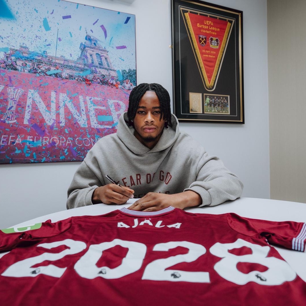 WestHam's tweet photo. West Ham United is delighted to announce that Academy forward Josh Ajala has signed a new contract with the Club until the summer of 2028 ✍️

Congratulations, Josh ⚒️