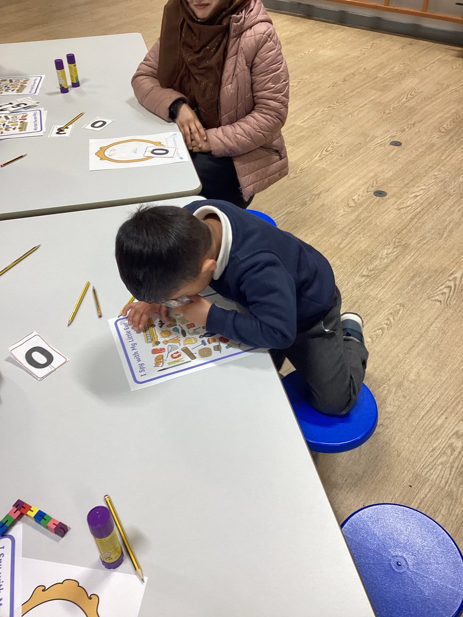 YewTreeSandwell's tweet image. …and a little bit of early reading, focusing on oral blending 📚.
Thank you to all that came! #inspire #nursery