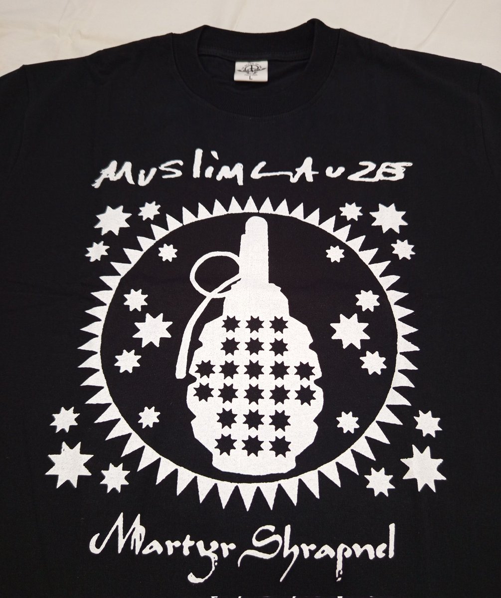 WR STORE tweet media